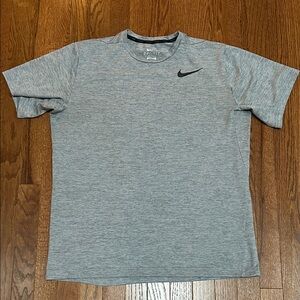 Nike Men's Heather Gray Short Sleeve Tee